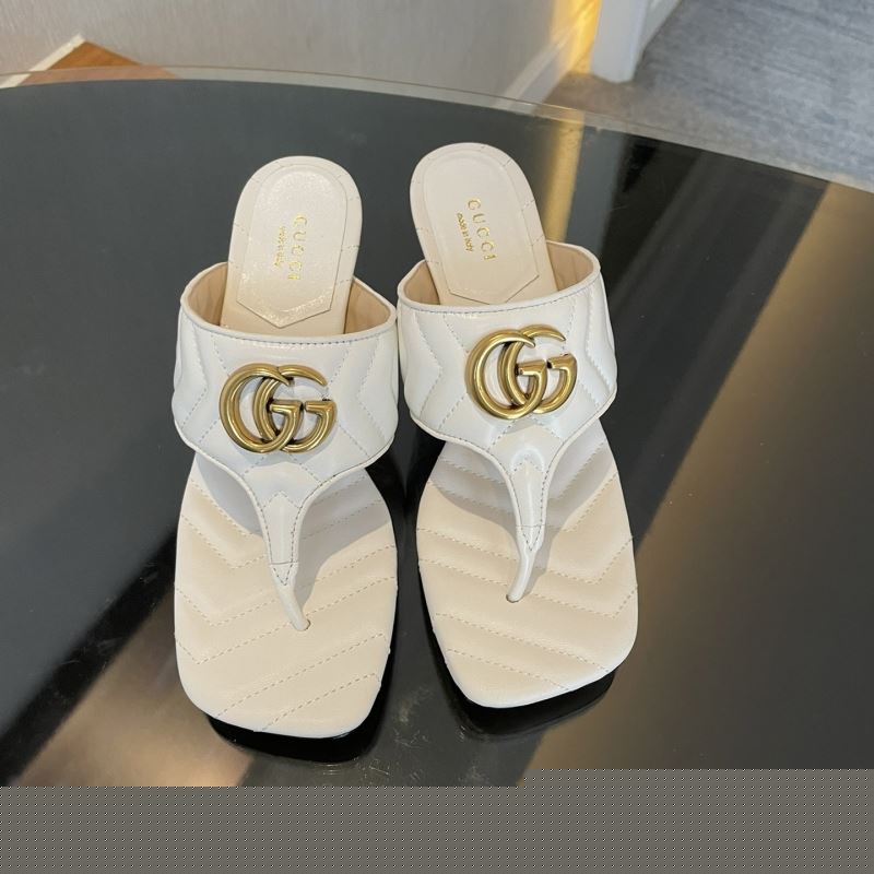 G*u*i slippers